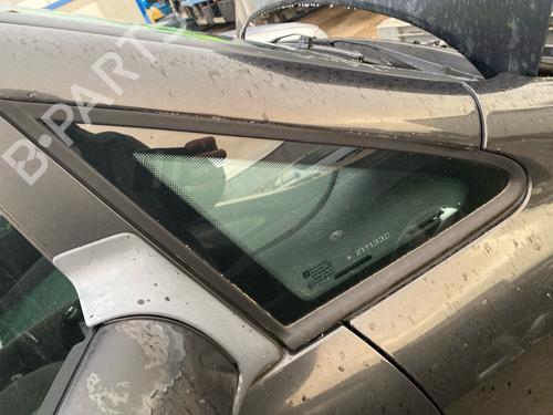 front-right-quarter-glass-opel-zafira-a-mpv-t98-1999-2000-2001-2002-2003-2004-2005-2006-40436730 main image