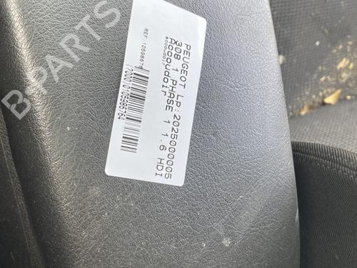 Used Armrest / Center console PEUGEOT 308 I (4A_, 4C_) 1.6 HDi (109 hp) 25867057
