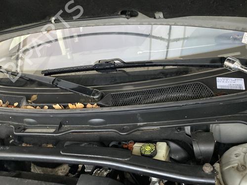 Used Front wiper motor VOLVO XC90 I (275) D5 AWD (163 hp) 32274425