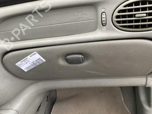 Used Glove box Glove box RENAULT SCÉNIC I MPV (JA0/1_, FA0_) 1.9 dCi (JA05, JA1F) (102 hp) 31852132 31852132