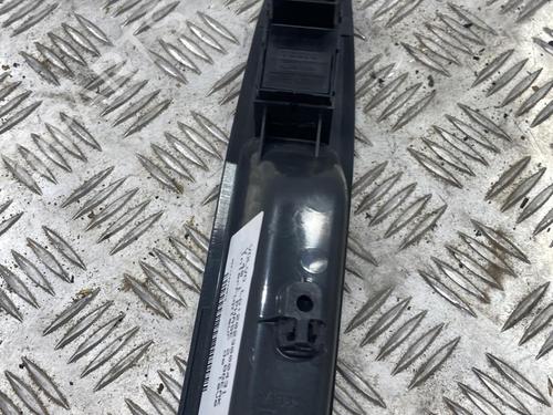 Used Right front window switch VOLVO V40 Estate (645) 1.9 DI (115 hp) 22113217