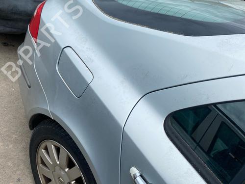 right-rear-fenders-renault-laguna-ii-bg01_-2001-2002-2003-2004-2005-2006-2007-35884588 main image