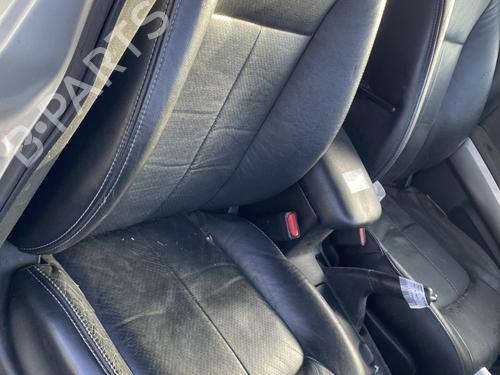 Used Right front seat NISSAN X-TRAIL II (T31) 2.0 dCi 4x4 (150 hp) 30821191