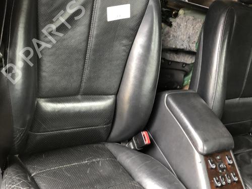 Used Right front seat MERCEDES-BENZ M-CLASS (W163) ML 270 CDI (163.113) (163 hp) 22110990