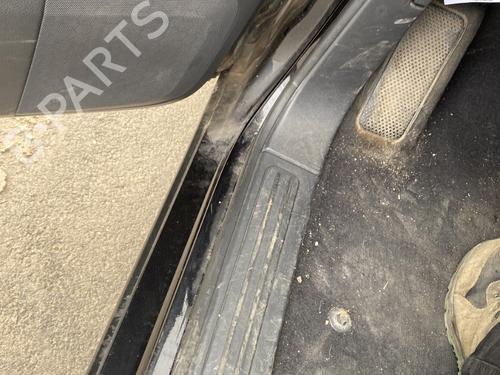 Rubber door seal VW TOUAREG (7LA, 7L6, 7L7) 3.0 V6 TDI | BP26221579C142 