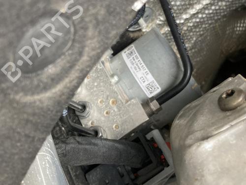 Used ABS pump ABS pump AUDI A3 Sportback (8VA, 8VF) 30 TDI (115 hp) 22556391 22556391