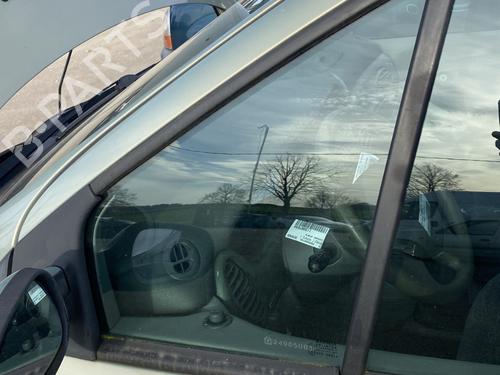 Vetro triangolare anteriore sinistro RENAULT SCÉNIC I MPV (JA0/1_, FA0_) 1.6 (JA00, JA16, JA15, JA19, JA1V, JA2B, JA2C, JA0B,... (107 hp) 30133103