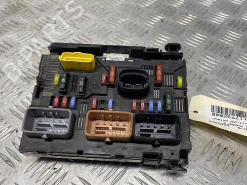 Used Fuse box CITROËN C3 I (FC_, FN_) 1.4 HDi (68 hp) 30814144