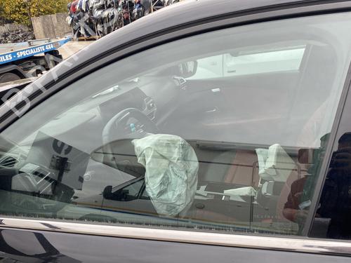 front-left-door-window-citroen-c4-iii-ba_-bb_-bc_-2020-29450424 main image