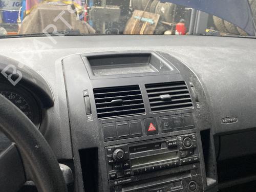 Used Dashboard Dashboard VW POLO IV (9N_, 9A_) 1.2 12V (64 hp) 25339236 25339236