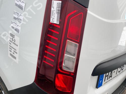 left-taillight-renault-express-box-bodympv-2021-36337450 main image