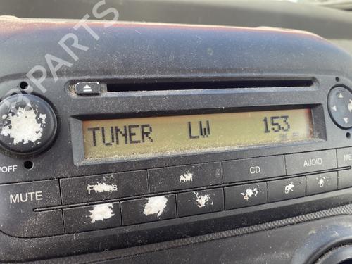 Used Radio Radio CITROËN NEMO MPV 1.4 HDi (68 hp) 26940152 26940152