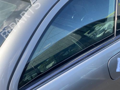rear-right-quarter-glass-mercedes-benz-c-class-t-model-s203-2001-2002-2003-2004-2005-2006-2007-27159474 main image