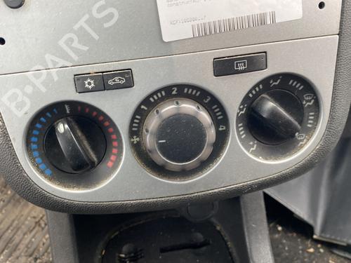 Used Climate control Climate control OPEL CORSA D (S07) 1.3 CDTI (L08, L68) (90 hp) 25866995 25866995