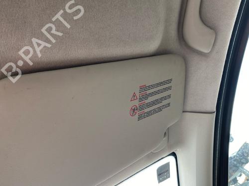 Used Right sun visor Right sun visor 38072140 38072140