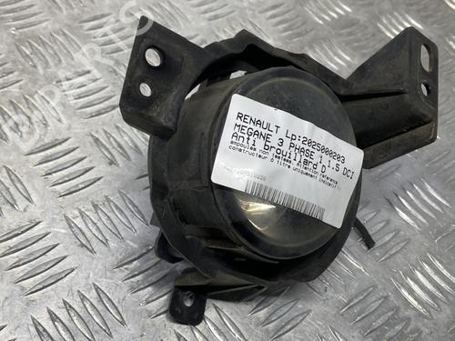 right-front-fog-light-renault-megane-iii-hatchback-bz01_-b3_-2008-26598718 main image