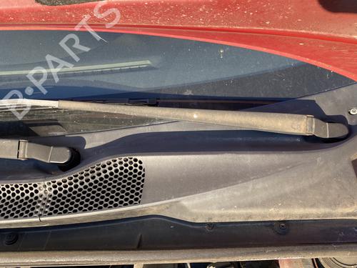 Used Front wiper motor Front wiper motor TOYOTA YARIS (_P1_) 1.4 D-4D (NLP10_, NLP10R) (75 hp) 33553389 33553389