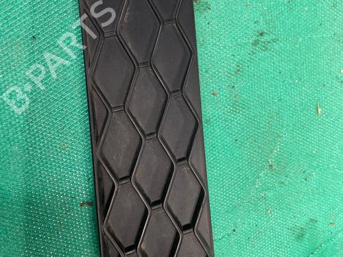 Grill RENAULT TWINGO III (BCM_, BCA_) 0.9 TCe 90 (BCM9, BCM2) | BP38092142C40 - Image 2