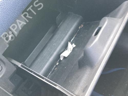 Used Glove box FORD FIESTA V (JH_, JD_) 1.4 TDCi (68 hp) 21591762