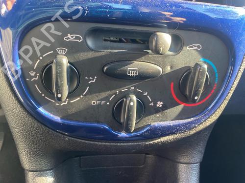 Used Climate control Climate control PEUGEOT 206 Hatchback (2A/C) 1.9 D (69 hp) 40064153 40064153