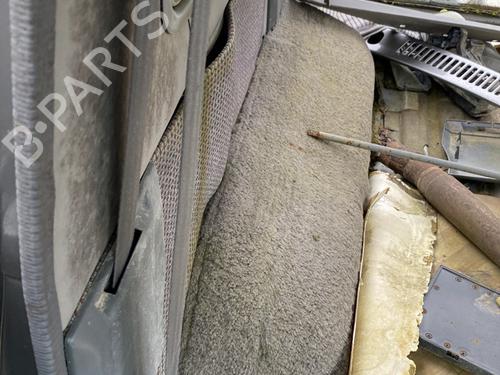 Used Front right seatbelt Front right seatbelt NISSAN PATROL III/2 Station Wagon (W260) 2.8 D 4x4 (92 hp) 33122598 33122598