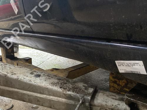 Left sideskirt MERCEDES-BENZ M-CLASS (W163) ML 270 CDI (163.113) | BP26523835C115 