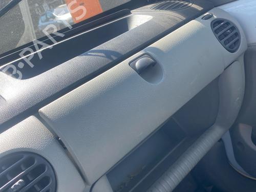 Vano posta oggetti Vano posta oggetti RENAULT KANGOO Express (FC0/1_) 1.5 dCi (FC07, FC1R) (65 hp) 37200942 37200942