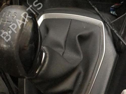 Gear lever PEUGEOT 208 II (UB_, UP_, UW_, UJ_) 1.2 PureTech 75 | BP19905573M90 