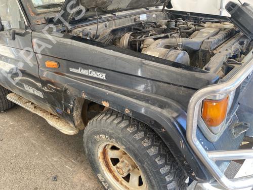 right-front-fenders-toyota-land-cruiser-_j7_-_jl7_-1984-36048088 main image