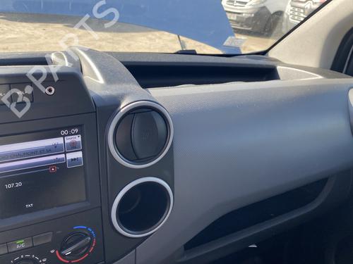 Used Dashboard CITROËN BERLINGO Box Body/MPV (B9) 1.6 BlueHDi 100 (99 hp) 32730595