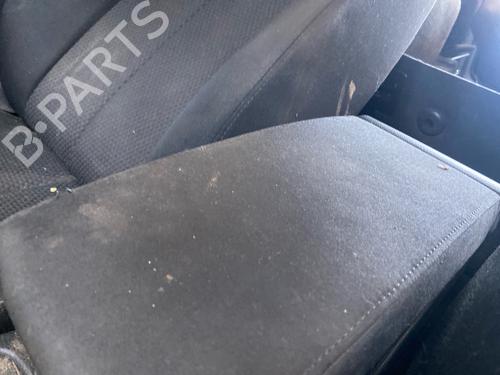 Armrest / Center console VW PASSAT B6 Variant (3C5) 1.9 TDI | BP38558332I20 - Image 2
