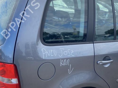 Bagstkærm Højre Bagstkærm Højre VW TOURAN (1T1, 1T2) 1.9 TDI (105 hp) 28589272 28589272