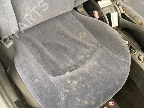 Sedile anteriore destro PEUGEOT 206 Hatchback (2A/C) 2.0 HDI 90 (90 hp) 26006433