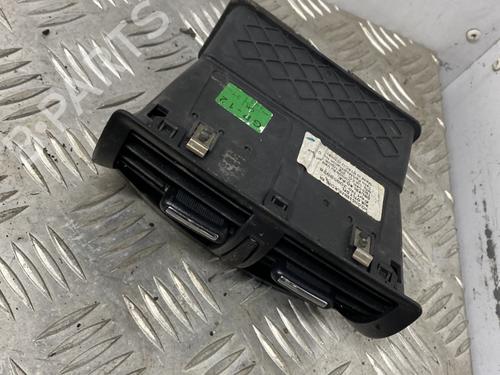 Used Air vent Air vent OPEL INSIGNIA A (G09) 2.0 CDTI (68) (131 hp) 22197550 22197550