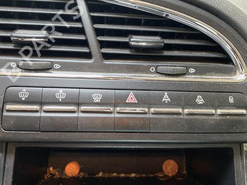 Warning switch PEUGEOT 5008 (0U_, 0E_) 1.6 HDi 98070056ZD