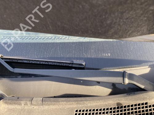 Used Front windshield wiper arm NISSAN X-TRAIL II (T31) 2.0 dCi 4x4 (150 hp) 30821297