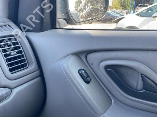 right-front-window-switch-mazda-tribute-ep-2000-2001-2002-2003-2004-2005-2006-2007-2008-38558248 main image
