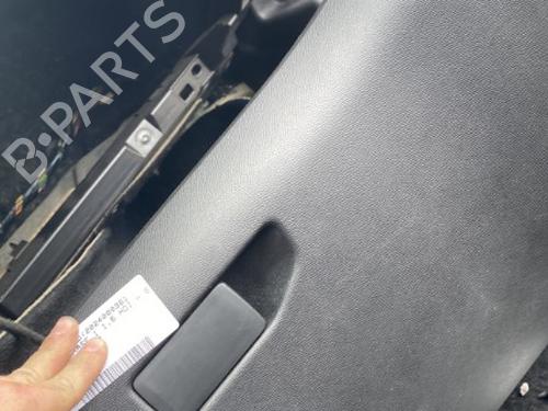 Used Glove box Glove box PEUGEOT 308 II (LB_, LP_, LW_, LH_, L3_) 1.6 HDi / BlueHDi 115 (115 hp) 19909784 19909784
