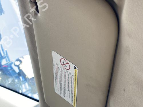 Used Right sun visor PEUGEOT 407 (6D_) 2.0 HDi 135 (6DRHRH, 6DRHRE, 6DRHRG, 6DRHRJ) (136 hp) 32669931