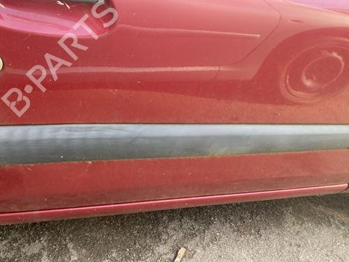 Używane Listwa drzwi RENAULT CLIO II (BB_, CB_) 1.5 dCi (B/CB07) (65 hp) 23783287
