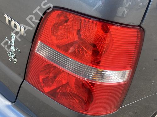 Højre baglygte VW TOURAN (1T1, 1T2) 1.9 TDI (105 hp) 28589285