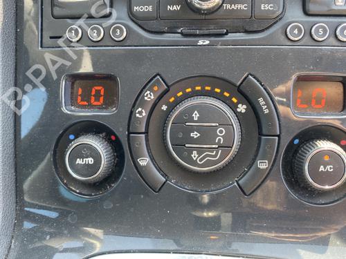 Climate control PEUGEOT 5008 (0U_, 0E_) 2.0 HDi 150 / BlueHDi 150 | BP26743782I5 