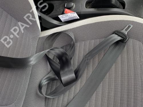 Used Front right seatbelt Front right seatbelt RENAULT TWINGO III (BCM_, BCA_) 1.0 SCe 65 (BCMJ) (65 hp) 33114964 33114964