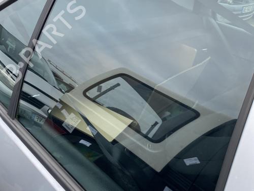 Szyba drzwi tylnych prawych VW BORA I (1J2) 1.9 TDI | BP23784554C21 