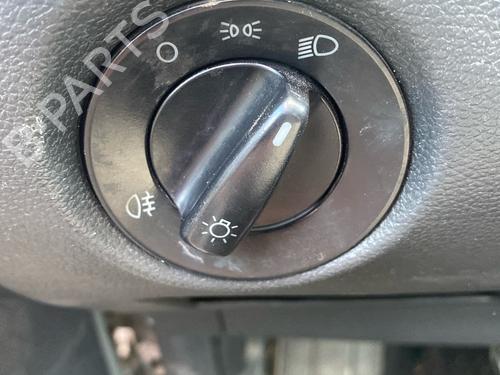 Used Headlight switch Headlight switch 38228550 38228550