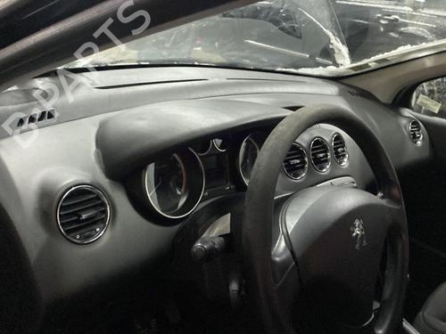Instrumentbord PEUGEOT 308 I (4A_, 4C_) 1.6 HDi (92 hp) 31342494