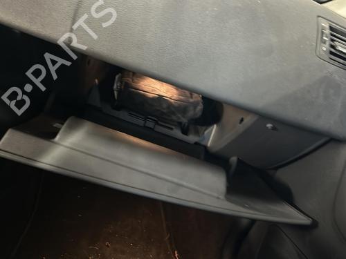 Used Glove box Glove box VOLVO C30 (533) 1.6 D (109 hp) 19904910 19904910