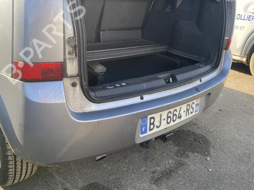 Bagtil kofangere OPEL MERIVA A MPV (X03) 1.7 CDTI (E75) (100 hp) 31757517