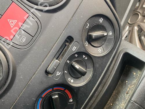 Climate control CITROËN NEMO MPV 1.3 HDi 75 | BP36786652I5 - Image 3