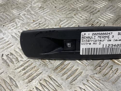 Høyre Foran elrute bryter RENAULT MEGANE III Hatchback (BZ0/1_, B3_) 1.5 dCi (BZ09, BZ0D, BZ1W, BZ29, BZ14) (110 hp) 29142931